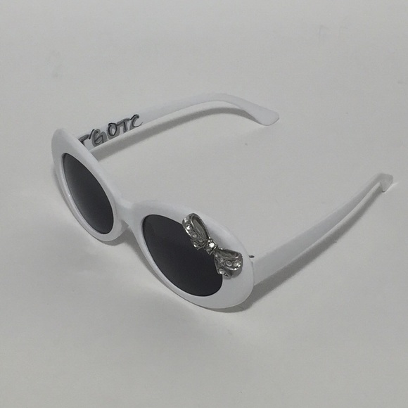 ⭐️⭐️⭐️sold⭐️⭐️⭐️ "The Dat🎀Doe1 SunKClasses" - Picture 2 of 6